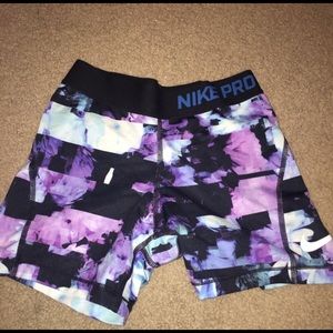 EUC Nike Pro Shorts M
